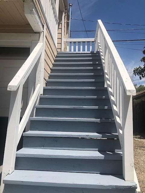 1st image of 853 W 41st St