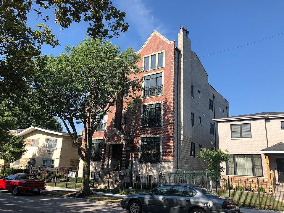 1st image of 4210 N California Ave #1