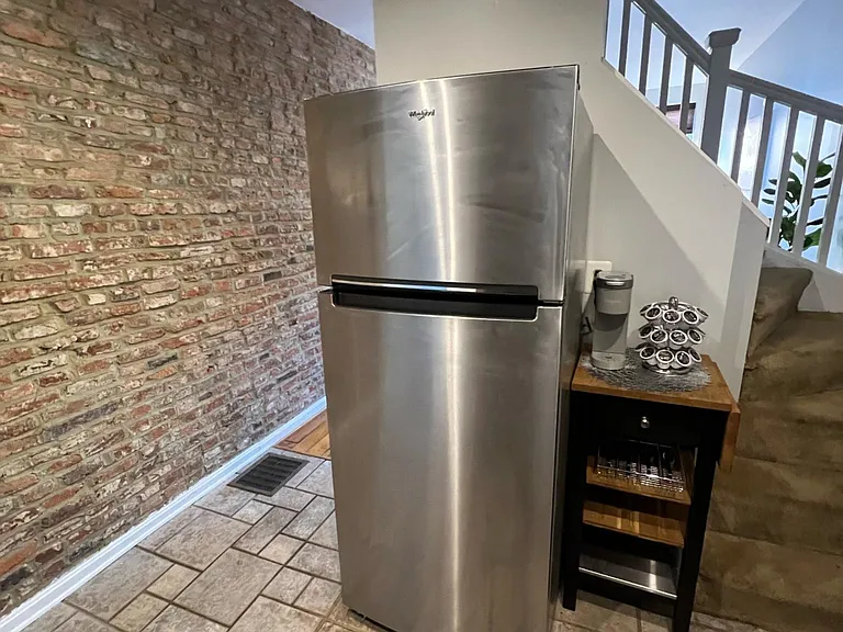 627 Harvey St — Photo 34