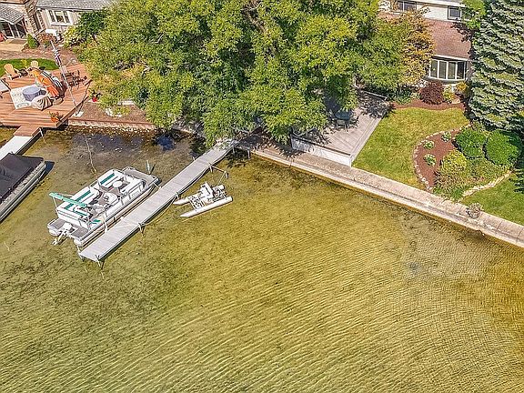 2nd image of 6735 Alden Dr