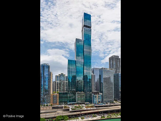 363 E Wacker Dr #7301