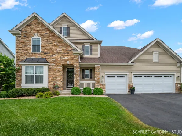 780 Ridgeview Ln, Sugar Grove, IL 60554