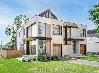 739 Ebony Ave, Mississauga, ON L5E3G4