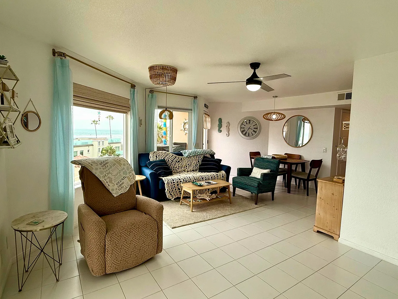 2 bed, 960 sqft, $5,000 — Photo 2