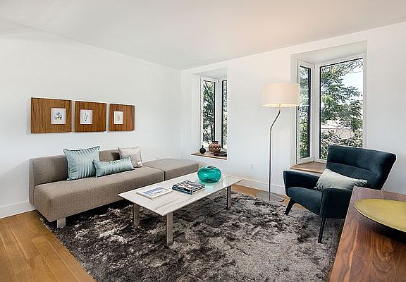 3rd image of 213 Columbia St APT 3B