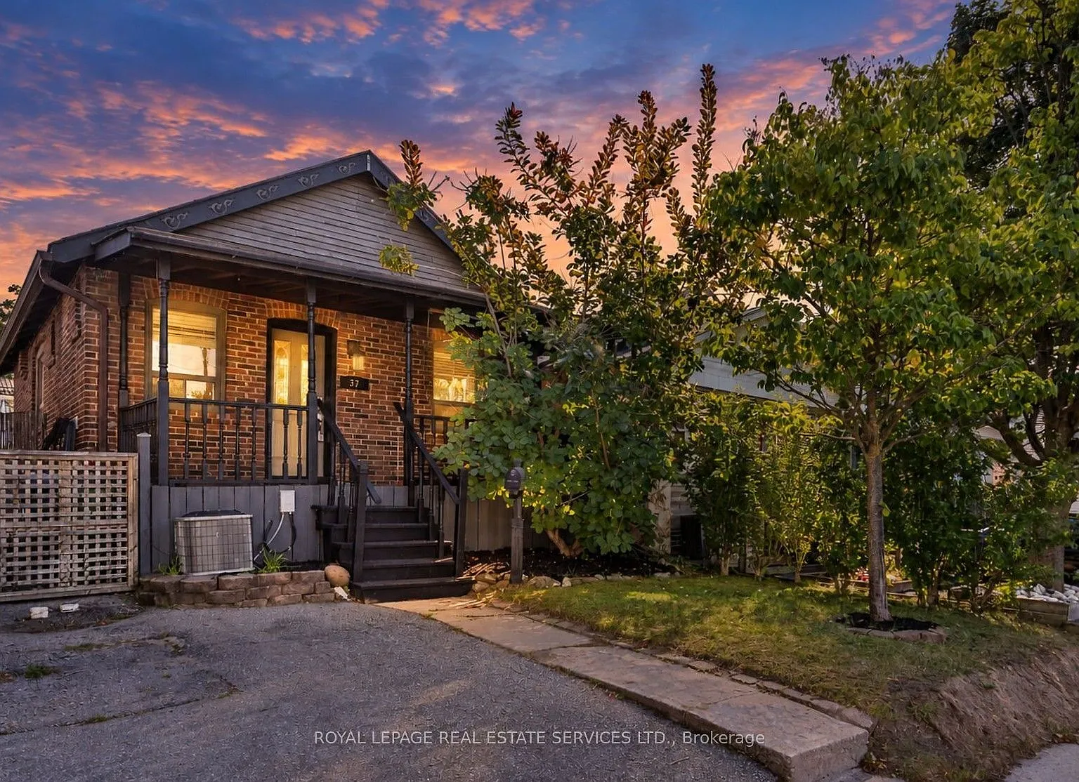 3 bed, $2,950 — Photo 1