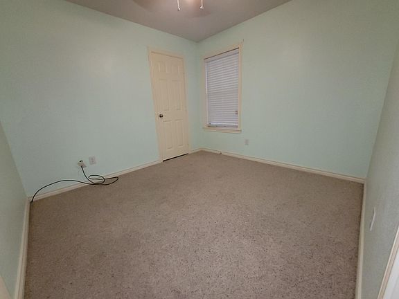 3rd image of 8920 Holliday Ln