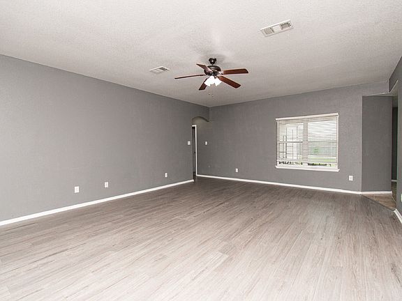 3rd image of 3200 Alamocitos Creek Dr