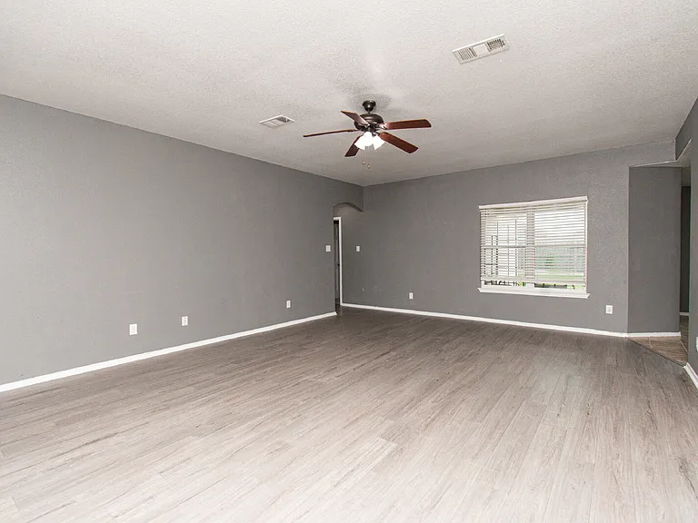 3200 Alamocitos Creek Dr — Photo 3