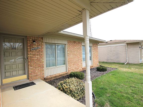 2nd image of 40350 Shakespeare Dr