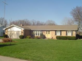 68950 Island Dr, Edwardsburg, MI 49112