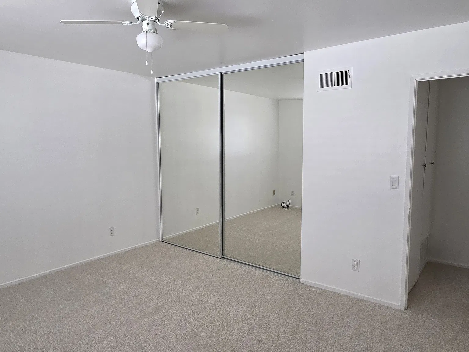 2 bed, 1.5 bath, 1200 sqft, $2,800 — Photo 3