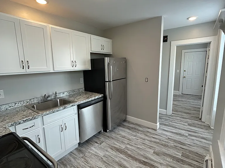 207 N Townsend St #5 — Photo 2