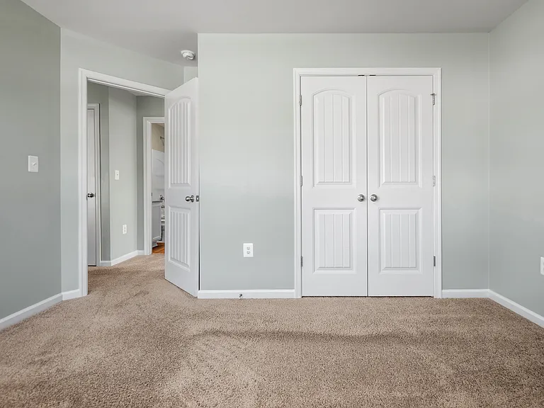 2854 Meadowview Blvd — Photo 34