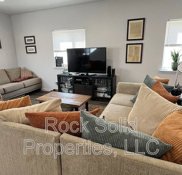 1716 Kade Ct — Photo 14