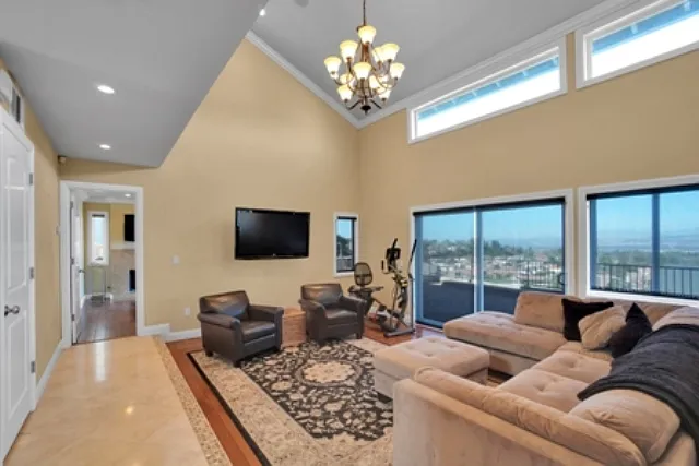 1044 S Burlwood Dr — Photo 13