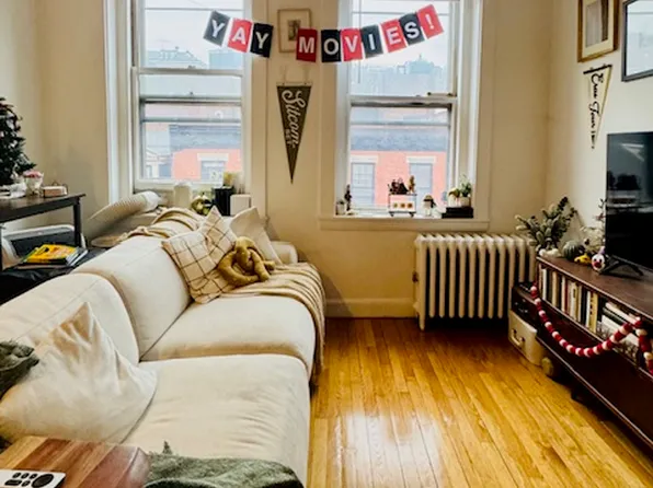 3 Phillips St APT 10, Boston, MA 02114