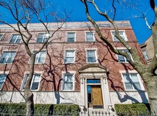916 W Grace St #3, Chicago, IL 60613