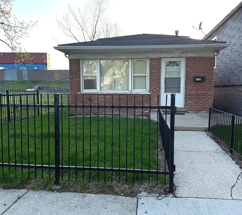 1st image of 4764 S Shields Ave