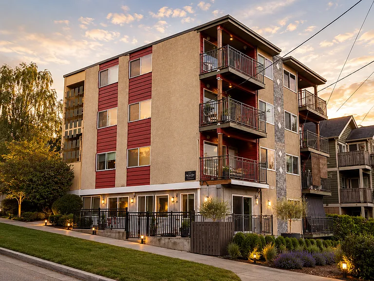 Barrett Square Apartments: Your Ideal Urban Home — Photo 17