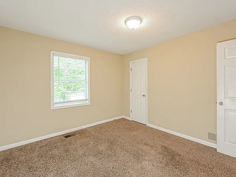 1610 Summit Rdg — Photo 13