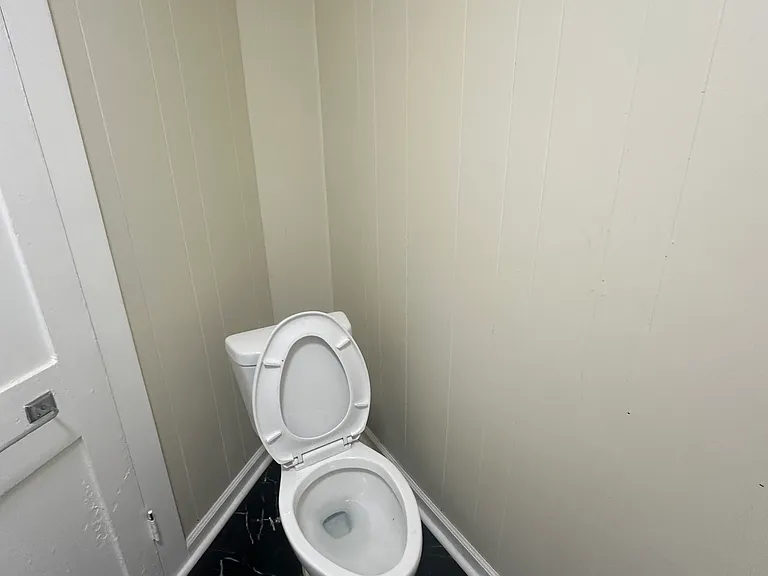 606 Church St #2 — Photo 7