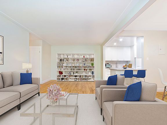 5th image of 10 Beechwood Pl #A