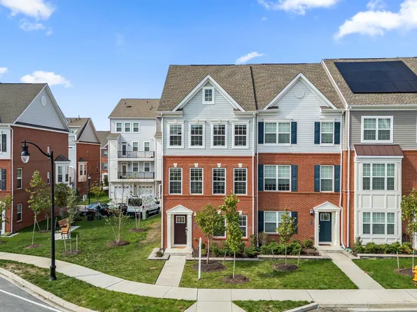 7969 Blue Stream Dr, Elkridge, MD 21075