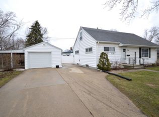 320 W Verbrick St, Appleton, WI 54915