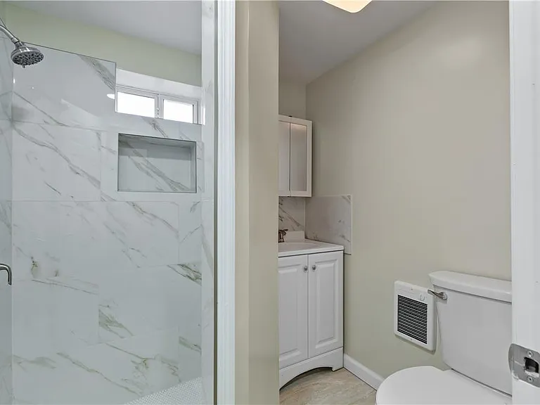 2307 S 5th St — Photo 21
