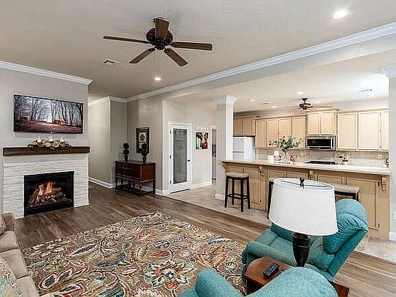 5th image of 2465 Sunflower Ln