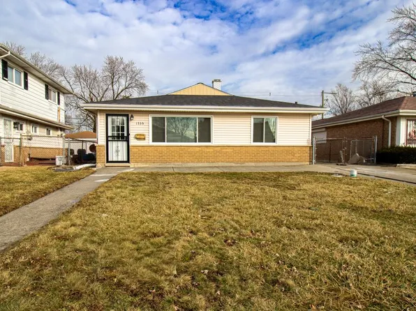 1335 Mackinaw Ave, Calumet City, IL 60409