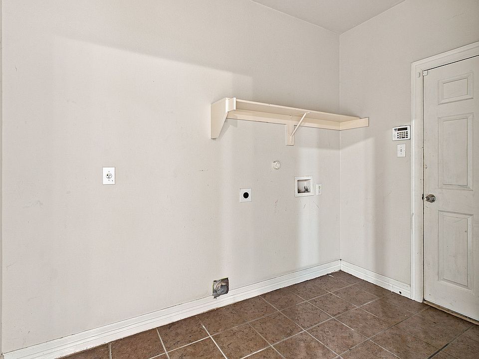 1st image of 4608 Brighton Dr
