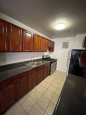 3rd image of 580 Flatbush Ave APT 4H
