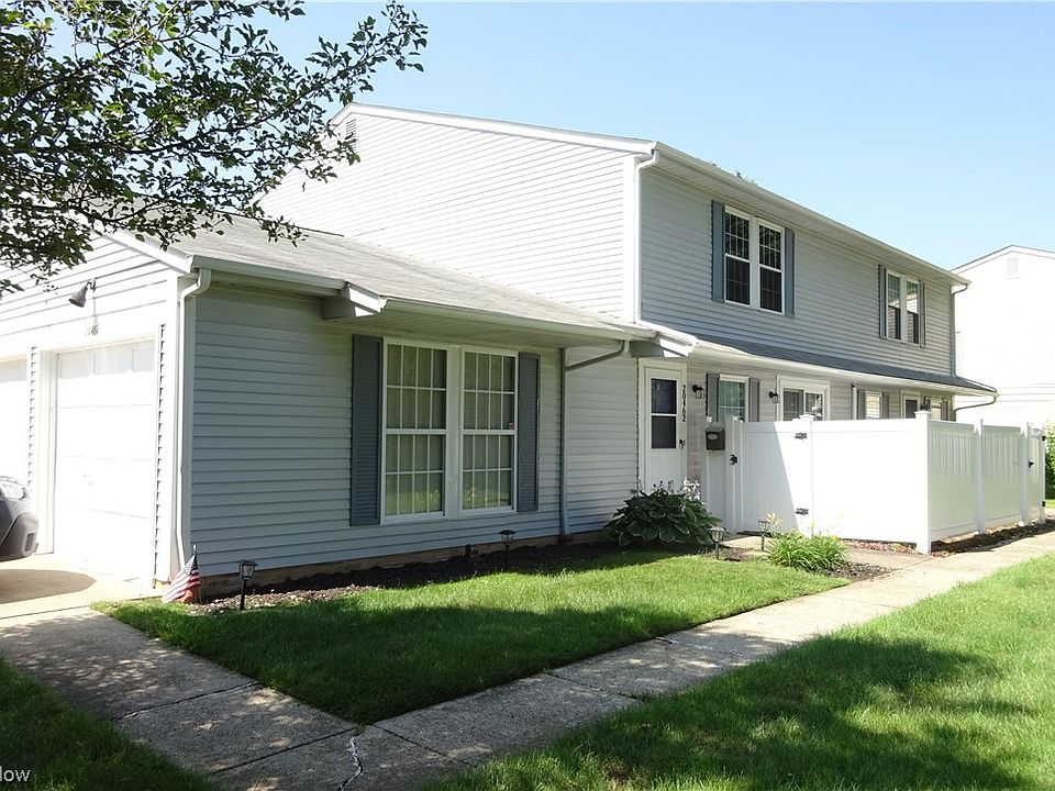 20462 Williamsburg Ct Cleveland OH Zillow