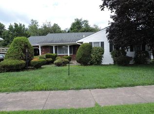 715 River Rd, Hanover Township, PA 18706
