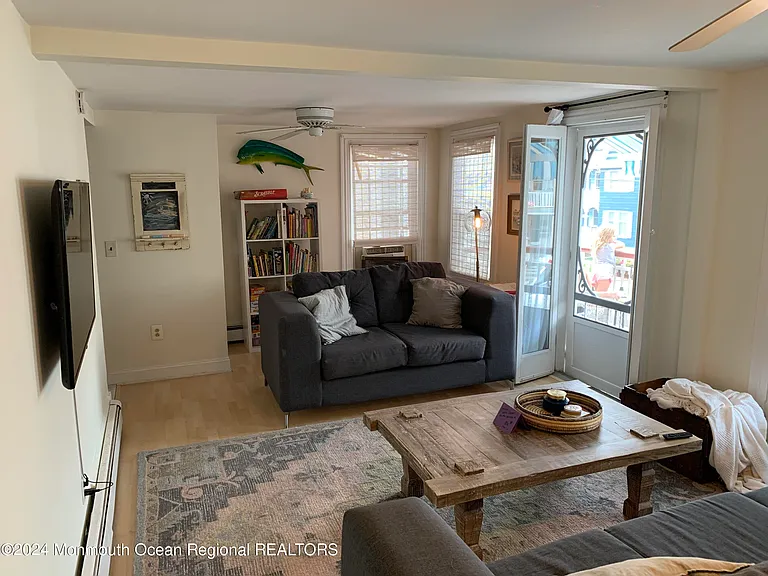 19 Webb Ave #2 — Photo 11