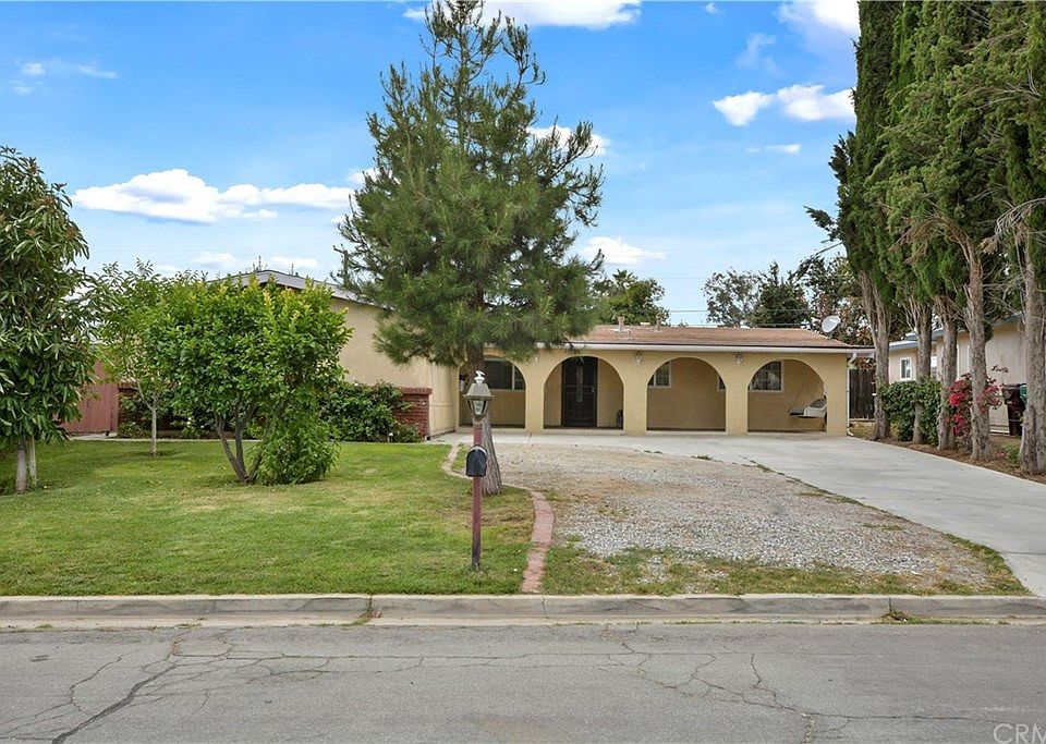 1st image of 11399 Weber Ave