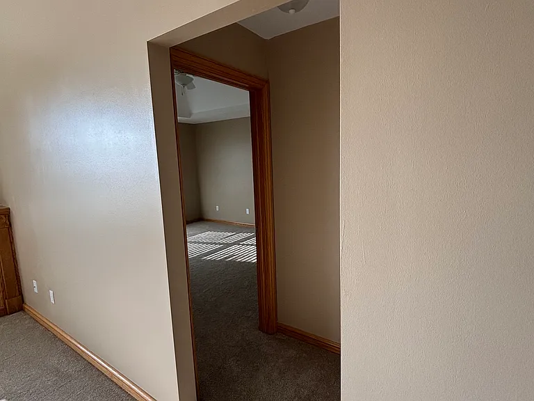 E Greenwood Dr — Photo 16