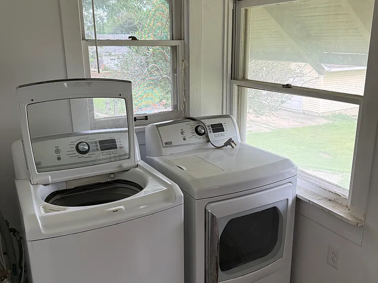 330 Lybrand St #1 — Photo 6