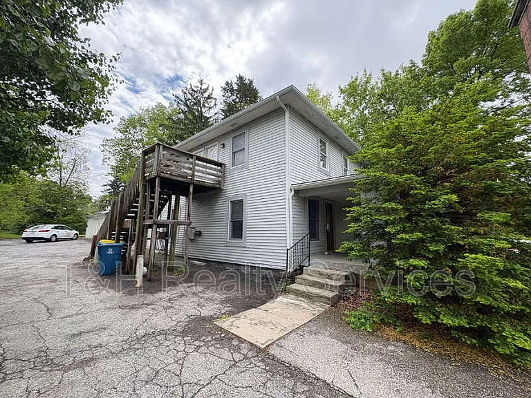 751 N Rangeline Rd #2 — Photo 2