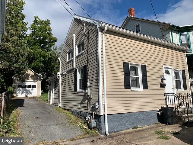 1st image of 49 E North St
