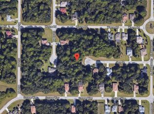 101 Spur Dr, Rotonda West, FL 33947
