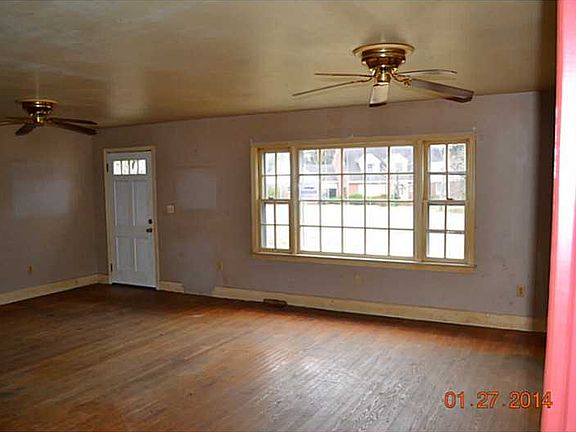 5th image of 899 Talbot Dr