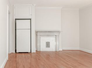 1712 Bolton St #2R, Baltimore, MD 21217