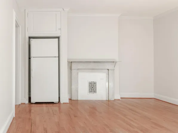1712 Bolton St #2R, Baltimore, MD 21217