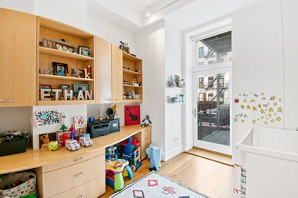 Rented by Douglas Elliman | media 28