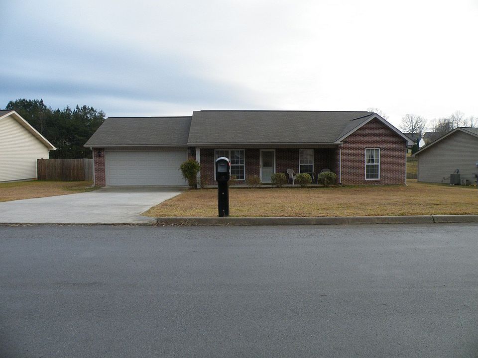 2nd image of 3029 Country Meadows Ln