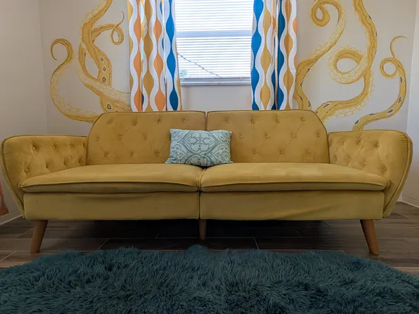 402 Auburn Dr, Daytona Beach, FL 32118