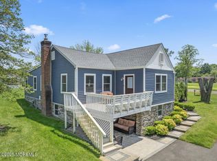 553 Colts Neck Rd, Farmingdale, NJ 07727